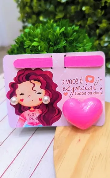 Card com Sabonetinho, Mini Lixa e Brinco- Dia da Mulher