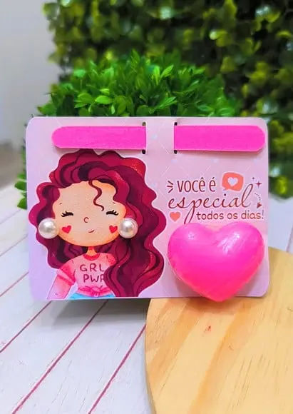 Card com Sabonetinho, Mini Lixa e Brinco- Dia da Mulher