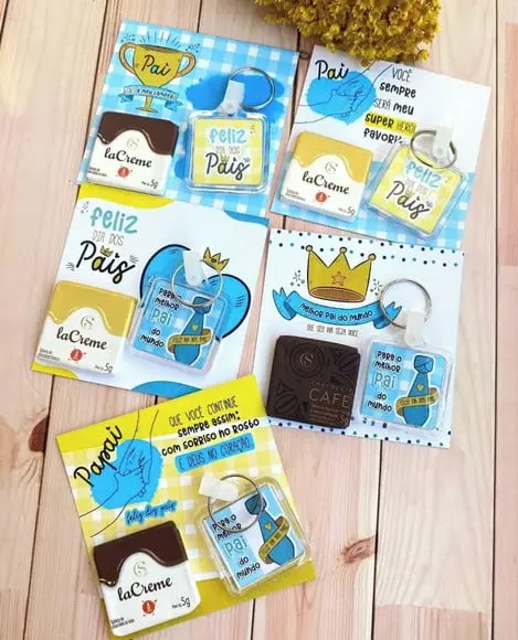 Card com Tablete Cacau Show 5g e Chaveiro- Dia dos Pais