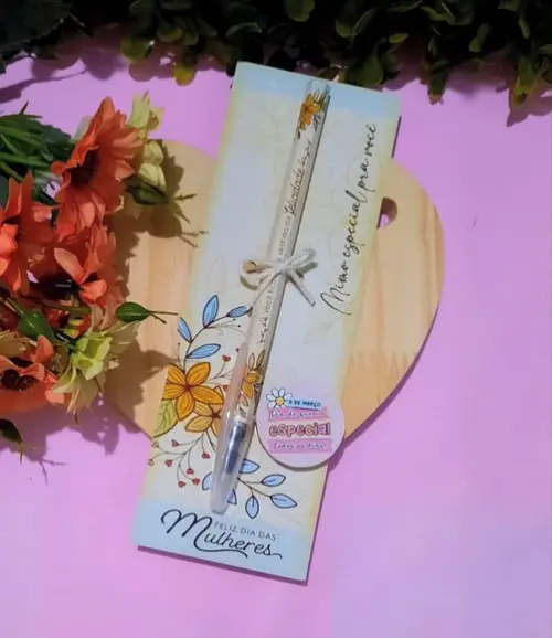 Cartão + Caneta e Moeda de Chocolate ao Leite-dia da Mulher
