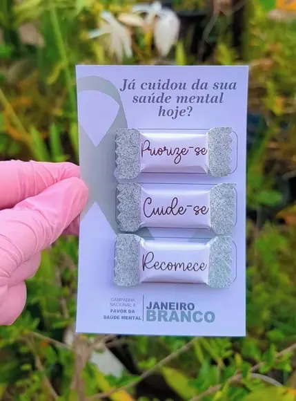 Cartão com 3 Balinhas- Janeiro Branco