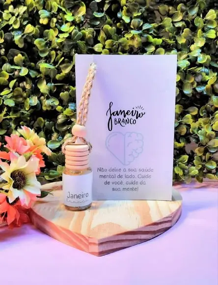 Cartão com Aromatizador de Carro- Janeiro Branco