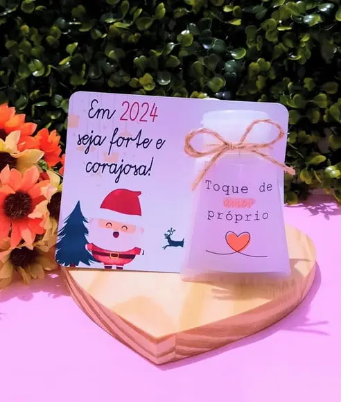 Cartão com Bisnaga de Creme Hidratante- Natal