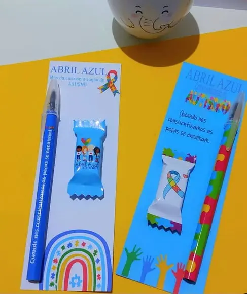 Cartão com Caneta e Balinha- Abril Azul
