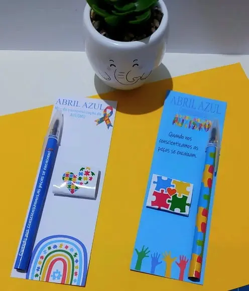 Cartão com Caneta e Chocolatinho Cacau Show 5g- Abril Azul