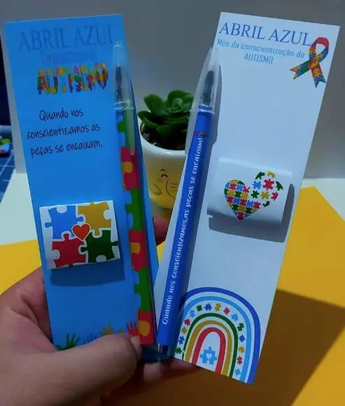 Cartão com Caneta e Chocolatinho Cacau Show 5g- Abril Azul