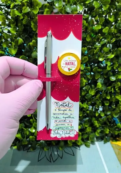 Cartão com Caneta e Moedinha de Chocolate ao Leite- Natal