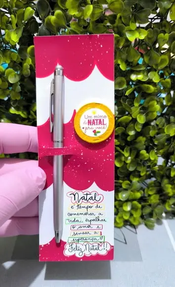 Cartão com Caneta e Moedinha de Chocolate ao Leite- Natal