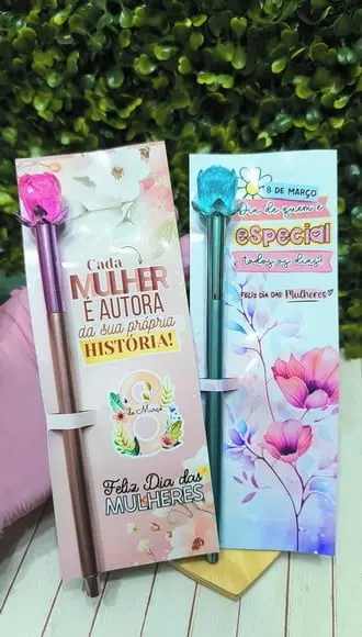Cartão com Caneta Flor- Dia da Mulher