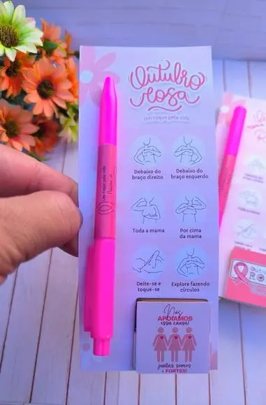 Cartão com Caneta e Tablete Cacau Show 5g- Outubro Rosa
