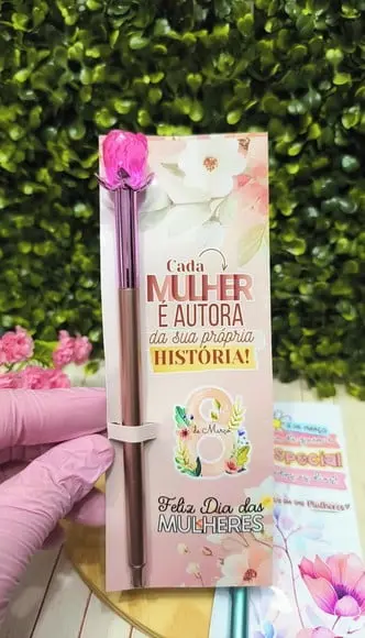 Cartão com Caneta Flor- Dia da Mulher