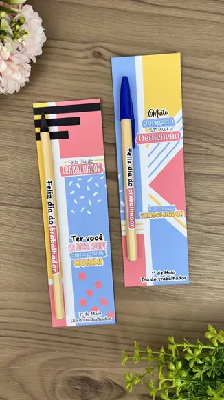 Cartão com Caneta- Dia do Trabalho