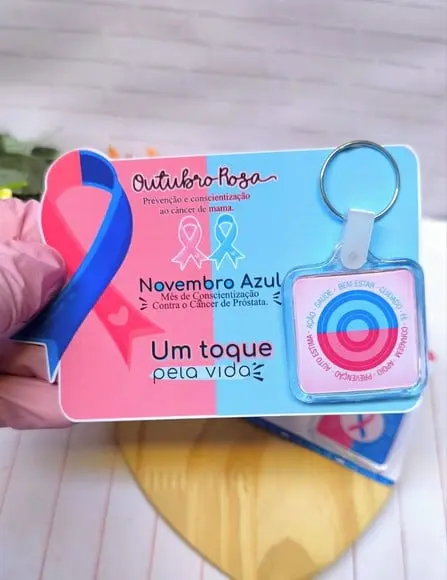 Cartão com Chaveiro- Outubro Rosa e Novembro Azul