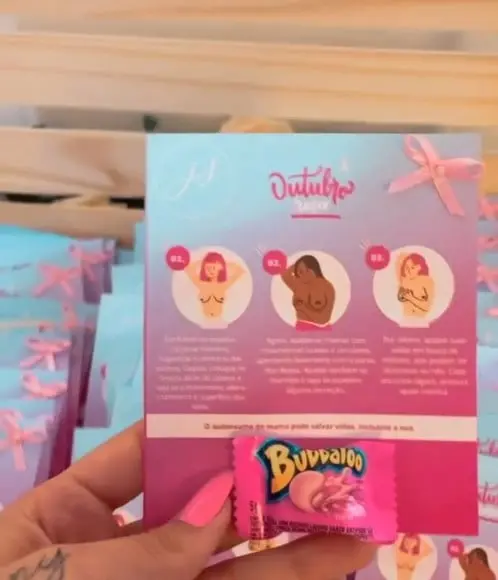 Cartão com Chiclete- Outubro Rosa