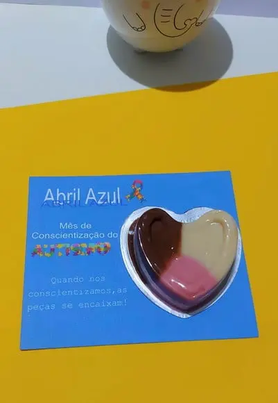 Cartão com Docinho- Abril Azul