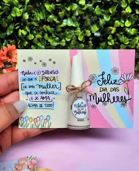 Cartão com Esmalte- Dia da Mulher