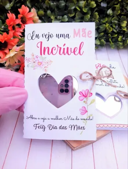 Cartão com Espelinho Coração (chaveiro)- Dia das Mães