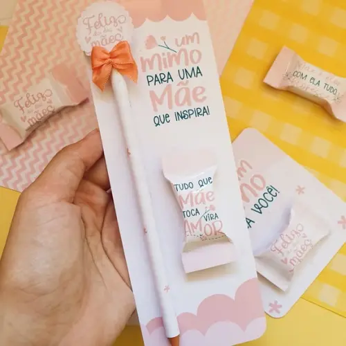 Cartão com Lápis e Balinha- Dia das Mães