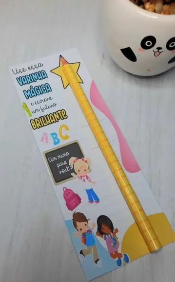Cartão com Lápis- Volta as Aulas