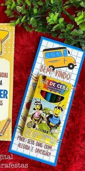 Cartão com Mini Caixinha de Giz de Cera- Volta as Aulas