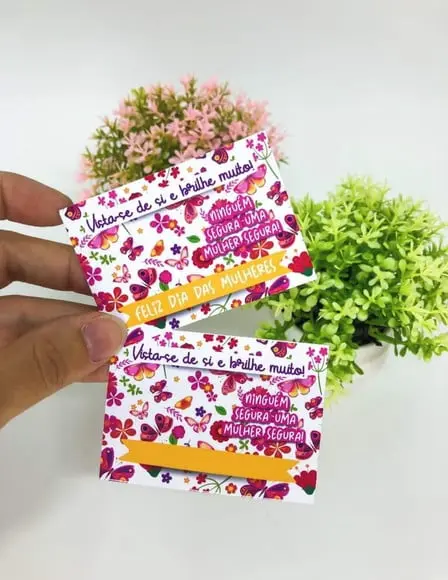 Cartão com Mini Lixa- Dia da Mulher