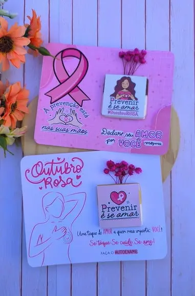 Cartão com Tablete Cacau Show e Florzinha- Outubro Rosa