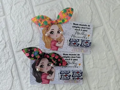 Cartão com Xuxinha+brinco+ 1 Bis- Dia da Mulher