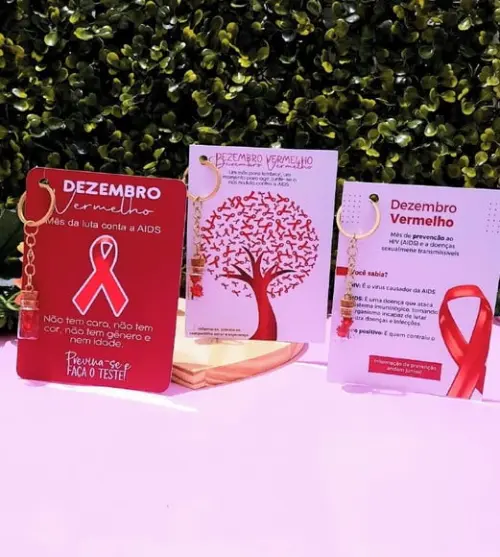 Cartão e Chaveirinho com Florzinha Sempre Viva