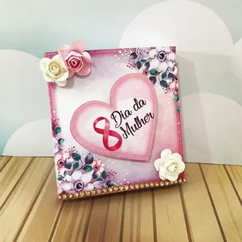 Dia da Mulher- Caixinha com 3 Chocolates Baton