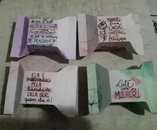 DIA DA MULHER- CAIXINHA COM BOMBOM