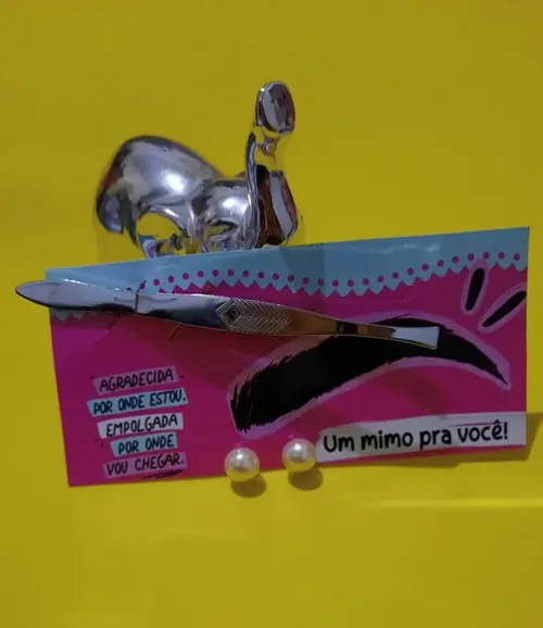 Dia da Mulher- Card com Pinça e Brinco
