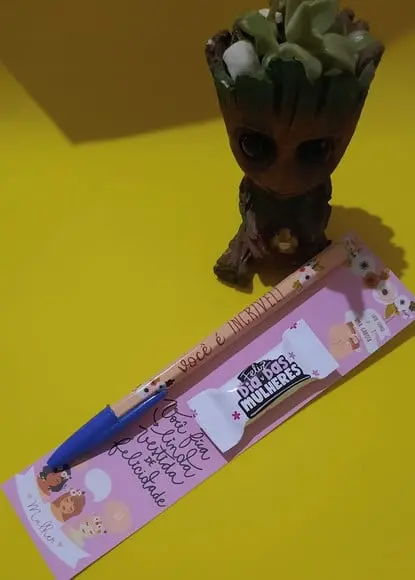 Dia da Mulher- Cartão com Caneta e Balinha