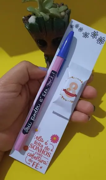 Dia da Mulher- Cartão com Caneta e Balinha
