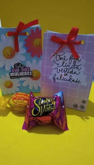 Dia da Mulher- Sacolinha com 2 Bombom