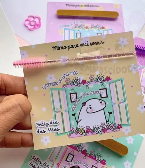Dia das Mães- Card com Mini Lixa ou Escovinha
