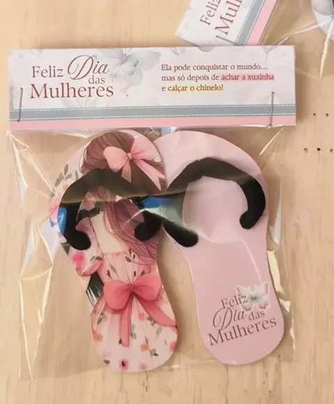 Lapela com 2 Tags e Xuxinha- Dia da Mulher