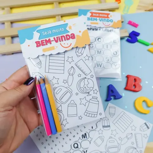 Lapela com 4 Atividades e Lápis de Colorir- Volta as Aulas