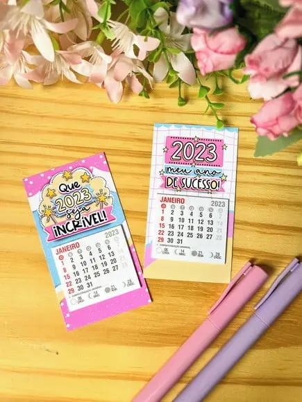 Mini Calendário 2024 com Imã