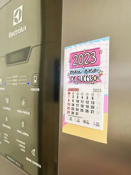 Mini Calendário 2024 com Imã