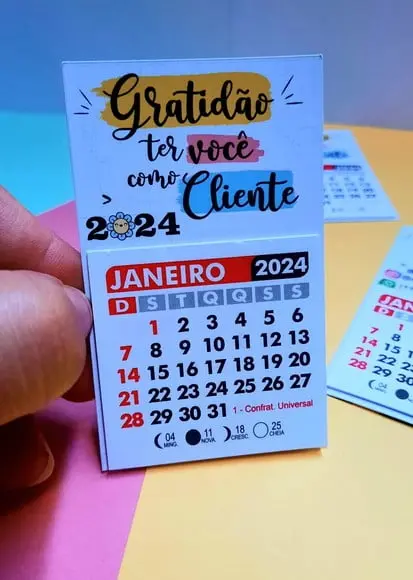 Mini Calendário com Imã- 2024