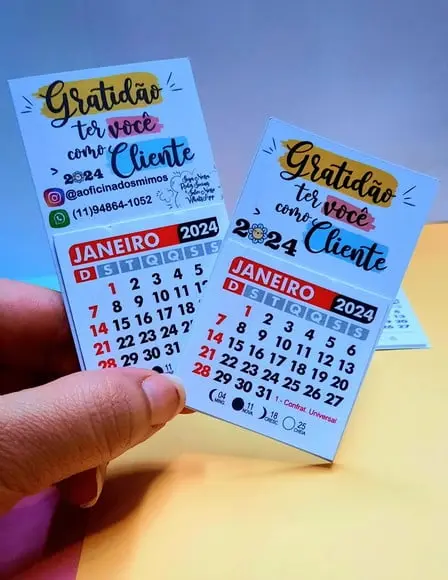 Mini Calendário com Imã- 2024