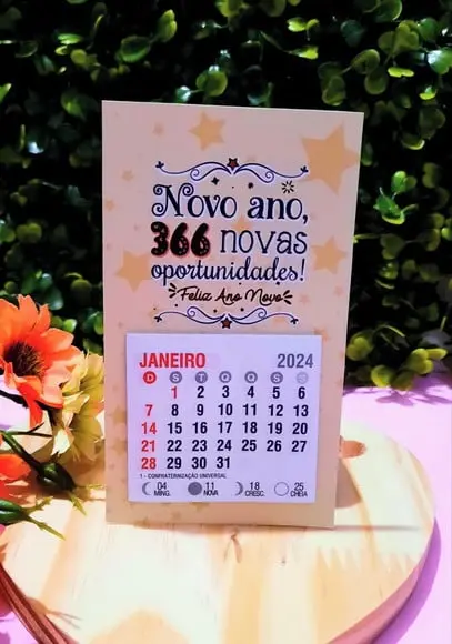 Mini Calendário com Imã- 2024