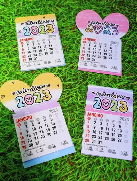Mini Calendário com Imã- 2024