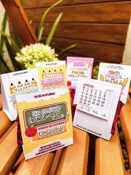 Mini Calendário de Mesa 2023+ Bombom- Dia dos Professores
