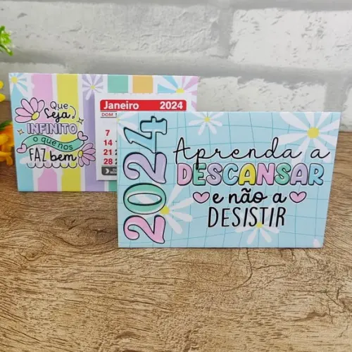 Mini Calendário de Mesa 2024