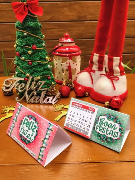 Mini Calendário de Mesa 2024