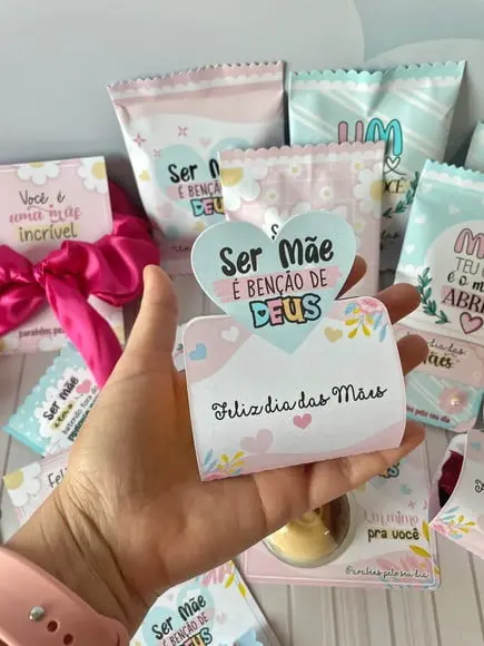 Porta Bombom com Bombom- Dia das Mães