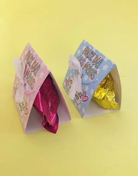 Porta Bombom com Bombom- Dia das Mães