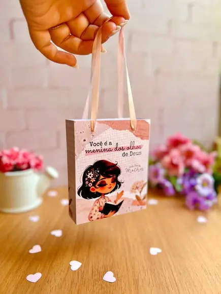 Sacolinha com Kit Beleza- Dia da Mulher