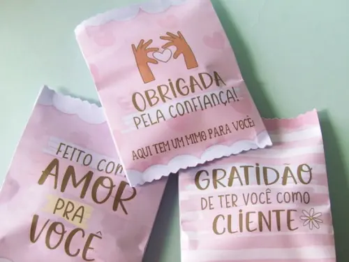 Saquinho com bombom- Mimo Cliente